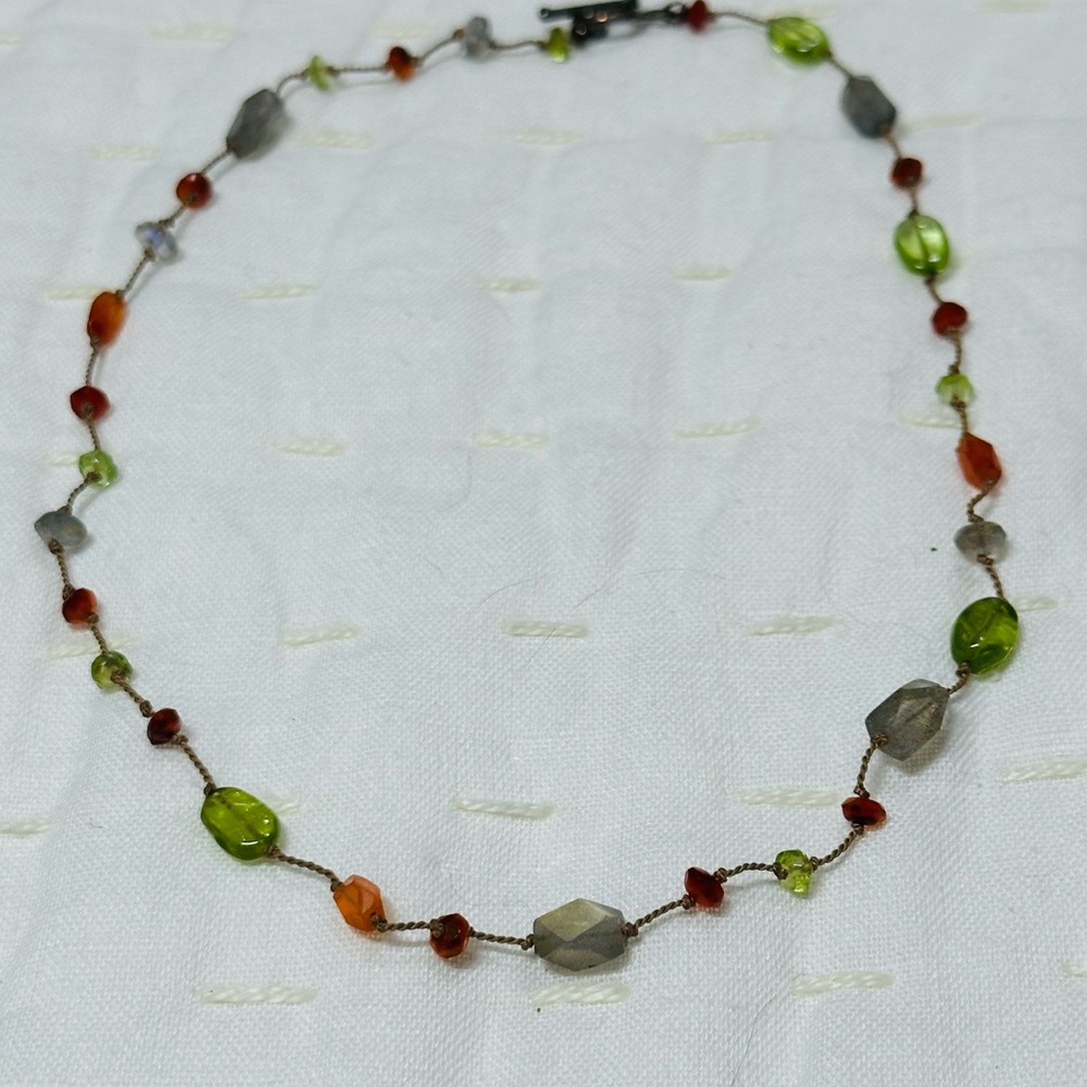 Elegant Multicolor Beaded Necklace